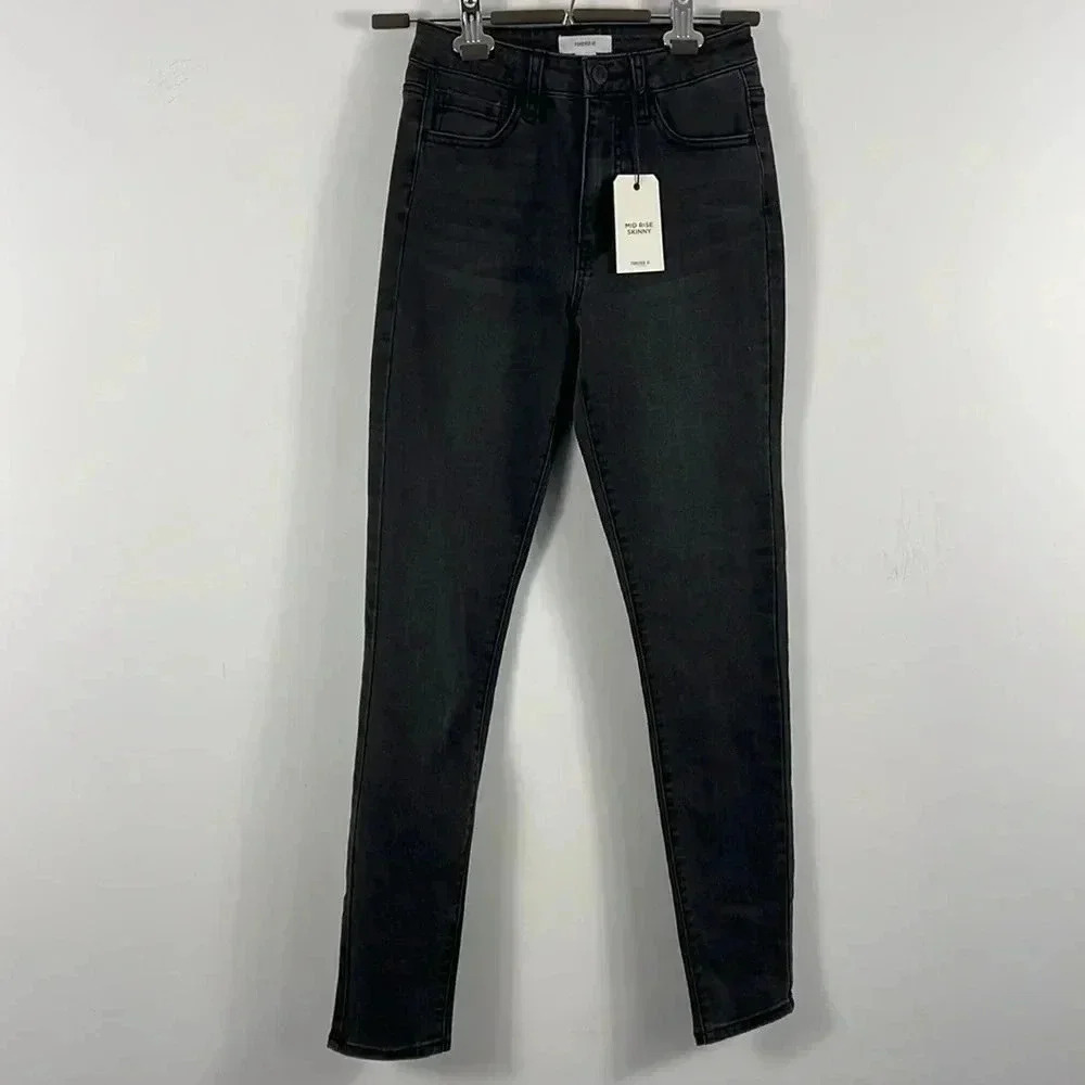 NWT forever 21 Mid Rise Skinny Jeans 25x29